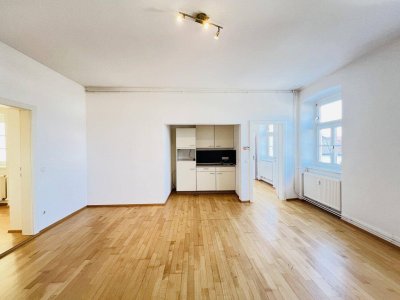 Loosdorf-Zentrum: Charmante, helle Wohnung für € 595,00,-
