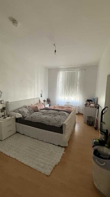 Charmante 2 Zi WHG. Stil Altbau  Provisionsfrei Frankfurt Bornheim