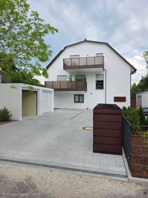 München! 4-ZKB OG-Whg. + 12 m² Süd/West-Balkon! FBH, elektr. Rollläd., Videosprech., Aufzug, Keller!