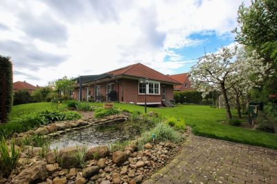 Gemütliches Einfamilienhaus mit schönem Garten und Teich!