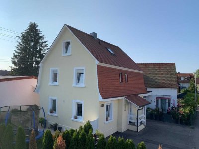Attraktives Einfamilienhaus in zentraler Lage und Seenähe in Uhldingen-Mühlhofen