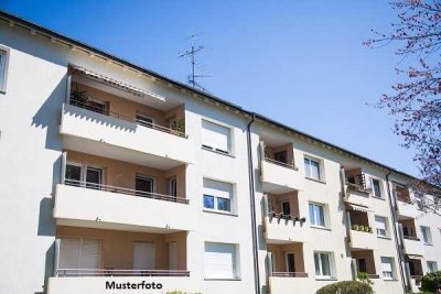 Mehrfamilienhaus mit Balkonen - provisionsfrei