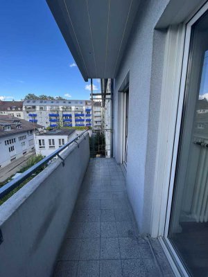 Charmante 2-Zimmer-Wohnung mit Balkon in Karlsruher Südstadt- Auch als WG möglich!