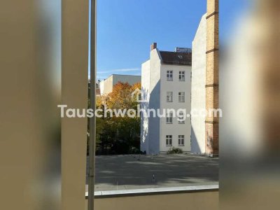 Tauschwohnung: Geräumige Einzimmerwohnung Altbau in Fhain