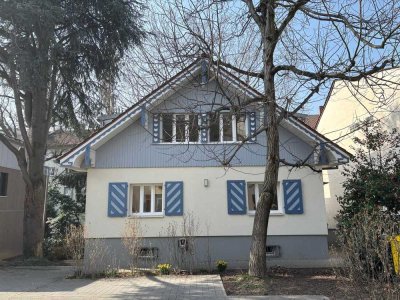 "Schmuckstück" Freistehendes EFH  in Handschuhsheim *** zentral *** einzigartig *** bezugsbereit ***