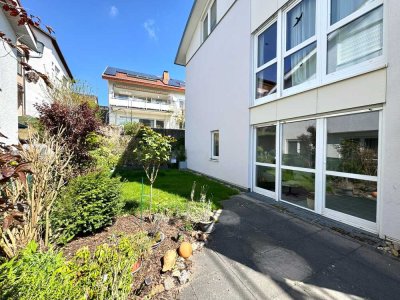 Stilvolles Wohnen: 3 Zimmer, Gartenanteil & gepflegtes MFH