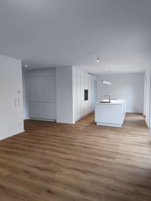 Exklusive 4,5-Zimmer-Terrassenwohnung mit gehobener Innenausstattung mit EBK in Burgrieden
