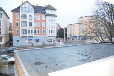 Vermietete 3 Zimmerwohnung mit Balkon, Stellplatz, Einbauküche & Fahrstuhl im Östlichen Ring