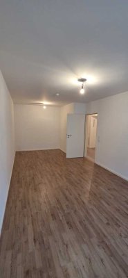 Großes-1-Zimmer-Apartment für Singles oder Pärchen! ENGLISH scroll down!