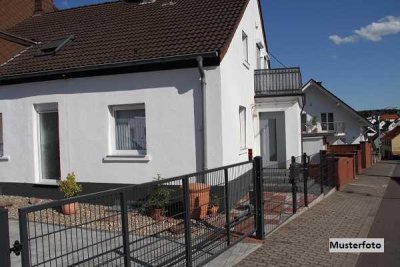 Gepflegtes Einfamilien-Reihenmittelhaus mit Garage - provisionsfrei