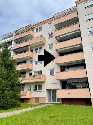 Schöne große 3 Zimmer Wohnung mit 2 Balkonen und 2 Bädern und Garage