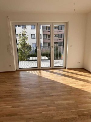 Luxuriöse 2-Zimmer Wohnung mit Balkon im 1. OG in Regensburg-Weichs Erstbezug mit Einbauküche