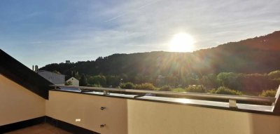 3-Zimmer DG-Wohnung mit großem, sonnigem Balkon + EBK + Stellplatz in Riedenburg