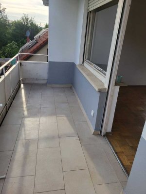 Schöne 3-Zimmer-Wohnung mit Einbauküche in Friedhofstraße, Bad Friedrichshall
