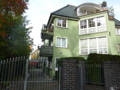Wunderschöne 2-Zimmer Wohnung mit direktem Parkblick