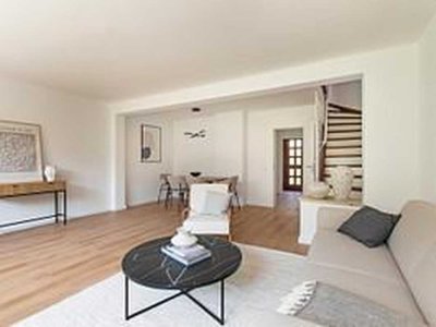 Traumlage Arheilgen - Bezugsfreies, top-saniertes Familienhaus mit perfekter Anbindung