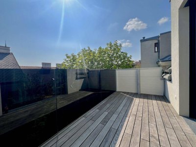 Erstbezug mit hofseitigem Balkon! Vollsanierte Jahrhundertwendeliegenschaft mit Luftwärmepumpe