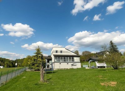 Modern adaptiertes Einfamilienhaus in sonniger Aussichtslage!