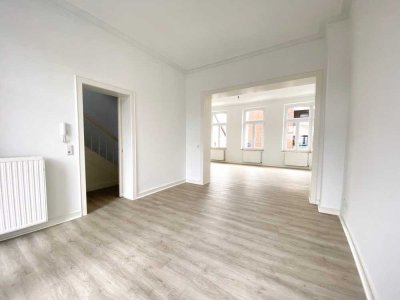 Haus im Haus in der Rheinstadt KR-Uerdingen 142 qm mit 2 Terrassen, eigenem Garten und Garage