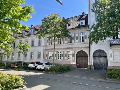 Historisches Mehrfamilienhaus von 1828 mit attraktivem Ausbaupotenzial