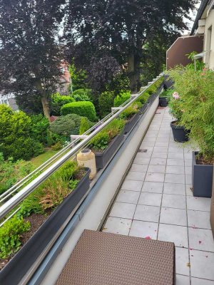 Exklusive, 4-Raum-Wohnung in super Lage mit Balkon in Neuss