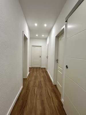 Erstbezug nach Sanierung  3 Zimmer in Wilmersdorf