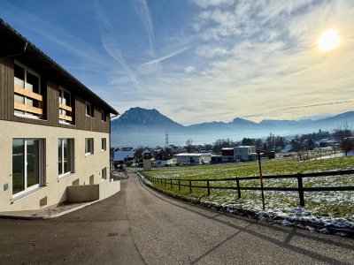 IDEAL ZUR VERMIETUNG: 2-Zimmer-Wohnung in ruhiger Lage am Fuße des Gmundnerbergs in Altmünster! PROVISIONSFREI &amp; ERSTBEZUG!