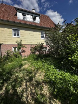 Günstiges 6-Zimmer-Einfamilienhaus mit EBK in Nagold