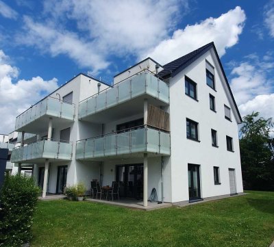 Moderne 2-Zimmer-Wohnung mit West-Garten & Carport direkt am Lenkwerk