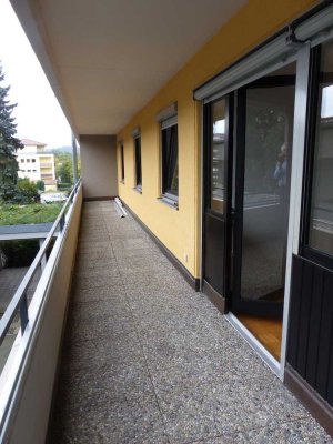 Schöne 3-Zimmer-Whg., Balkon im 1. OG in Deggendorf