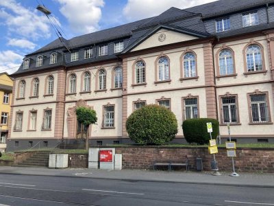 Stilvolle Denkmalschutz-2-Zimmer-Wohnung in Frankfurt am Main