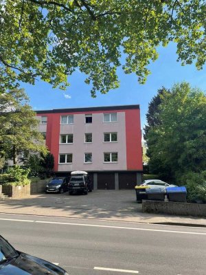 3 Min. zur Fußgängerzone, sehr schöne Räume u Balkon / Minijob Hausmeister mögl. dann 390€ Kaltmiete