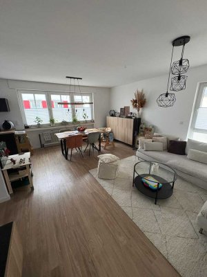 Hochwertig ausgestattete - 3,5 Zimmer EG-Wohnung  im Herzen von  Krefeld Fischeln