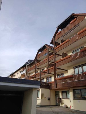 Helle, barrierefreie 2-Zimmer Dachgeschosswohnung mit Balkon in Olching von Privat, provisionsfrei