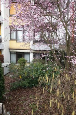 Besondere 4-Zimmer-Maisonette-Wohnung (95m²) mit Garten, Terrasse, Balkon, EBK  TG in Top-Lage Roth