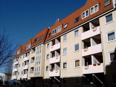 Moderne 1,5 Zimmerwohnung mit Lift, Balkon und Einbauküche zu vermieten