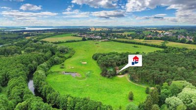 Solitär! Landhaus auf 80 Hektar in Flusslage