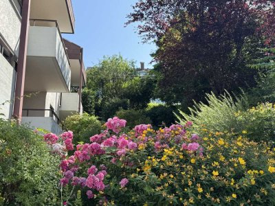 Schöne, neu sanierte 2 Zimmerwohnung mit blickgeschüzter Terrasse