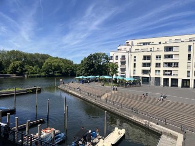 Wohnen im ehemaligen Stadtbad: Stilvolle 3-Zimmer-Wohnung mit Ruhrblick im Palais am Stadtkai