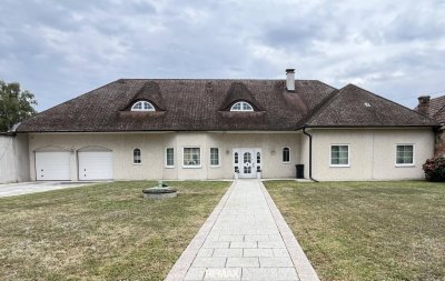 Großzügige Liegenschaft mit viel Platz für Ihre eigenen Ideen