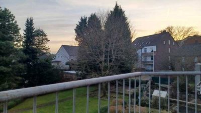 Mitten in BO-Linden: Moderne 2-ZKDB-Wohnung mit Balkon und Garage