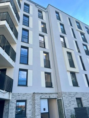 Frei ab 01.12.2025 mit Einbauküche, Balkon: ansprechende 2-Zimmer in Schönefeld