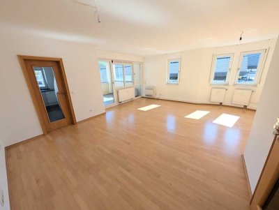 Helle 3-Zimmer-Stadtwohnung mit Loggia am Pferdemarkt