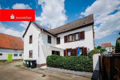 Frankfurt-Eschersheim: vermietete Zweizimmerwohnung in einem charmanten Zweifamilien-/Fachwerkhaus