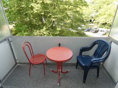3Zimmer Küche, Keller Stellplatz, Balkon ins Grüne