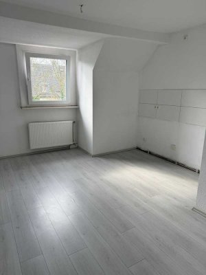 Gemütliche 1,5 Zimmer Wohnung im 4.OG / Bochum-Hamme