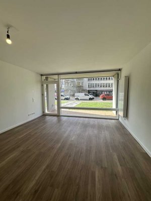Exklusiv! 2 Zimmer Erdgeschosswohnung mit 2 Terrassen und eigenem Garten!