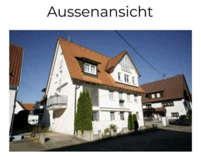 Attraktive und gepflegte 4-Zimmer-Maisonette-Wohnung mit Balkon und EBK in Albstadt