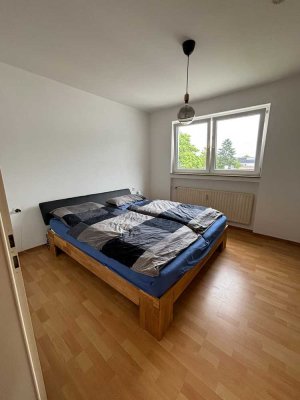 Helle 2-Zimmer-Wohnung mit Balkon, Tiefgarage & Einbauküche in Köln-Widdersdorf