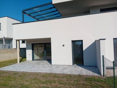 Erstbezug - perfekt aufgeteilte 3-Zimmer-Gartenwohnung mit Carport